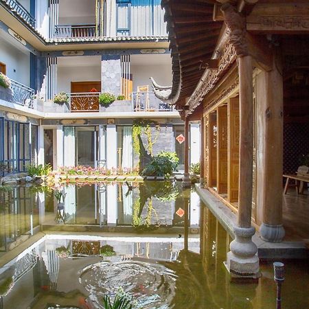 Aesthetic Design Of Ancient Town Hotel Dali  Exterior photo